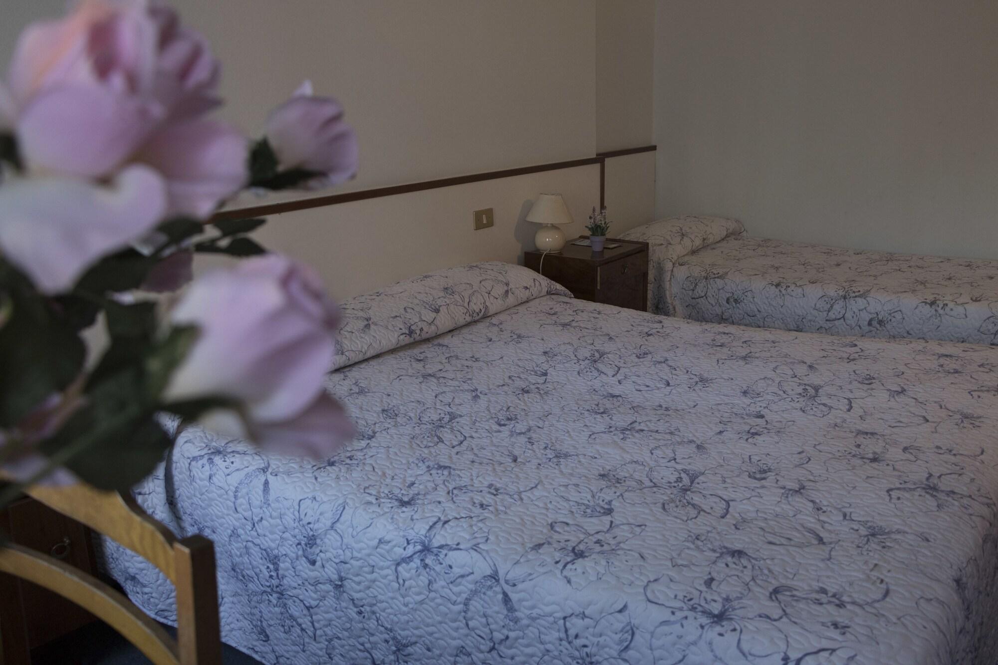 Hotel Primavera Desenzano del Garda Extérieur photo